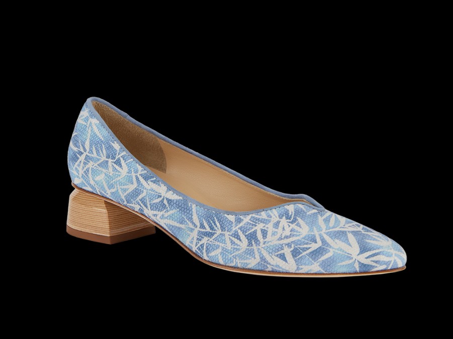 Pumps BRUNATE | One Of Our Iconic Models With Tropical Pattern